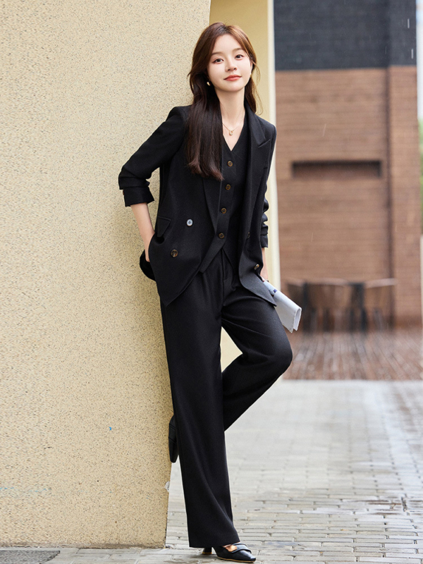 高級感女用三件式西裝套裝｜2025 春秋冬時尚職業裝｜西服＋西褲＋馬甲