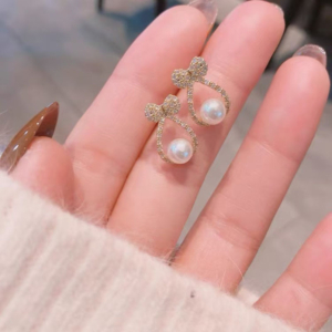 33749 螢河FFR|925銀電鍍晶鑽蝴蝶結水滴珍珠耳釘(MY33749)