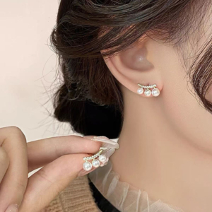 34301 螢河FFR|925銀電鍍微鑽弧線三珠耳釘(MY34301)