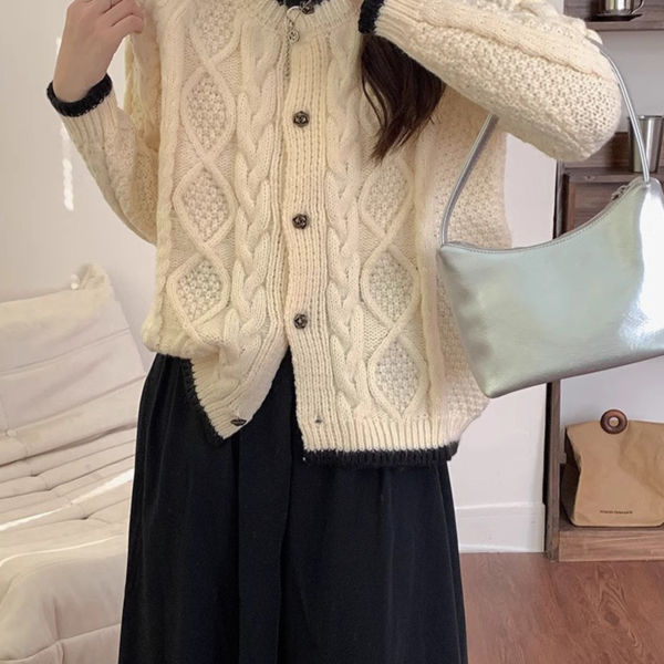 奶系短款針織開衫｜早春秋季麻花毛衣外套 氣質百搭款